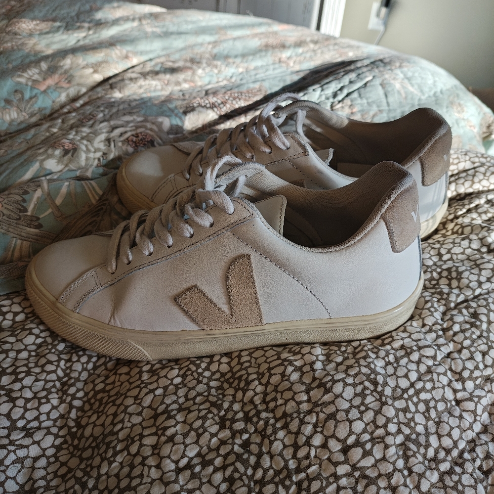 Veja Esplar Low Top White Tan Leather Sneakers Women's 36 US 5